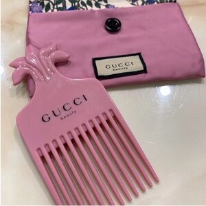 Gucci Beauty Pink Hair Comb set
